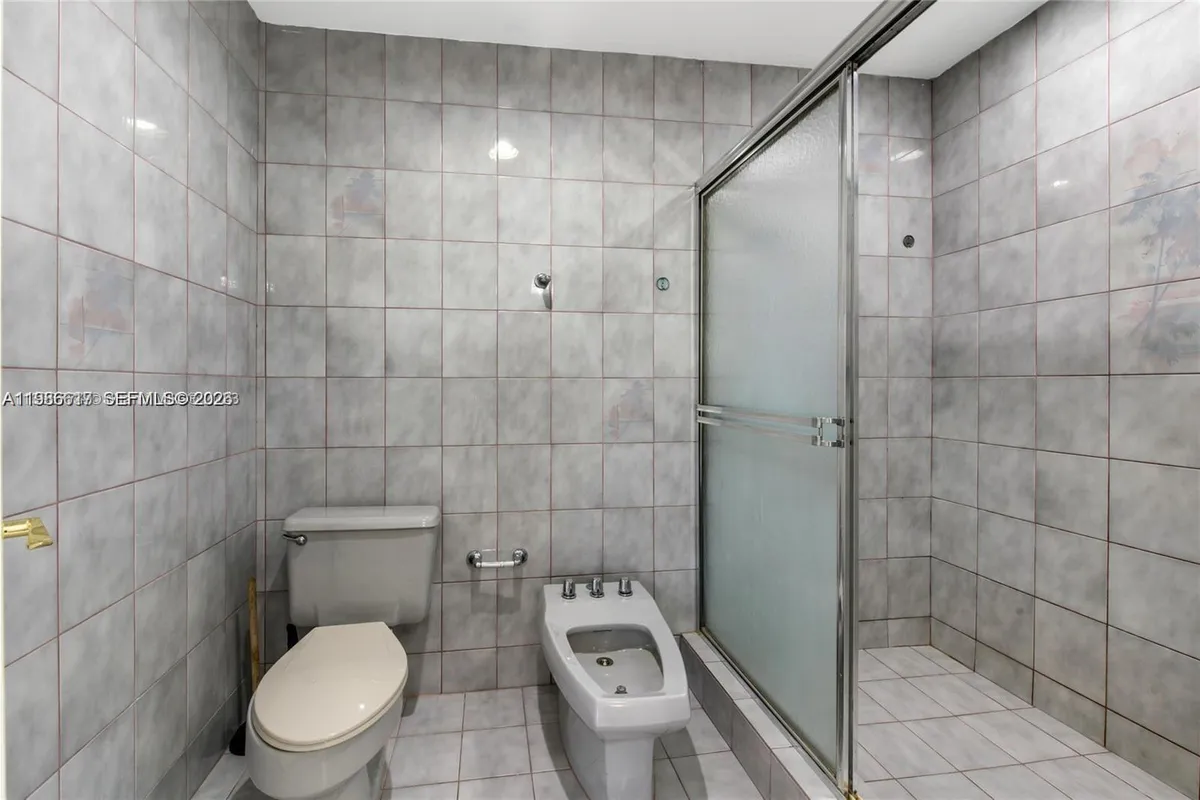 9005 SW 56th St # 0, Miami FL 33165