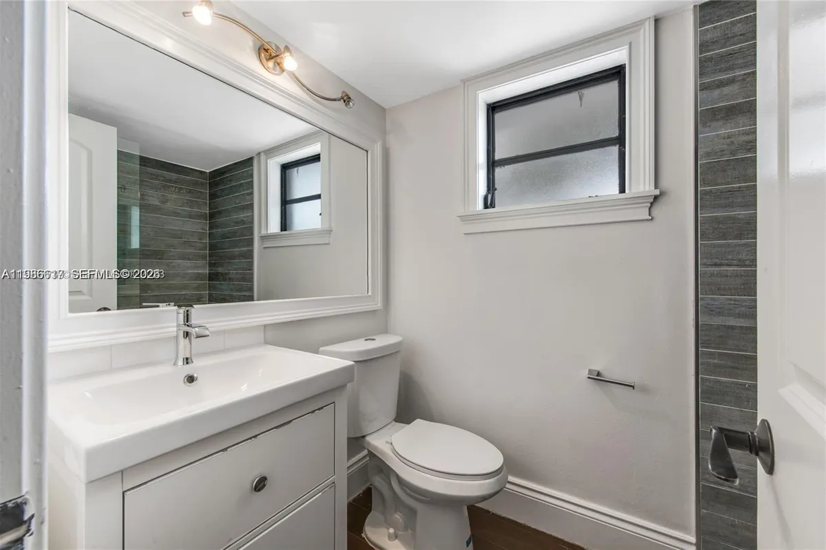 9005 SW 56th St # 0, Miami FL 33165