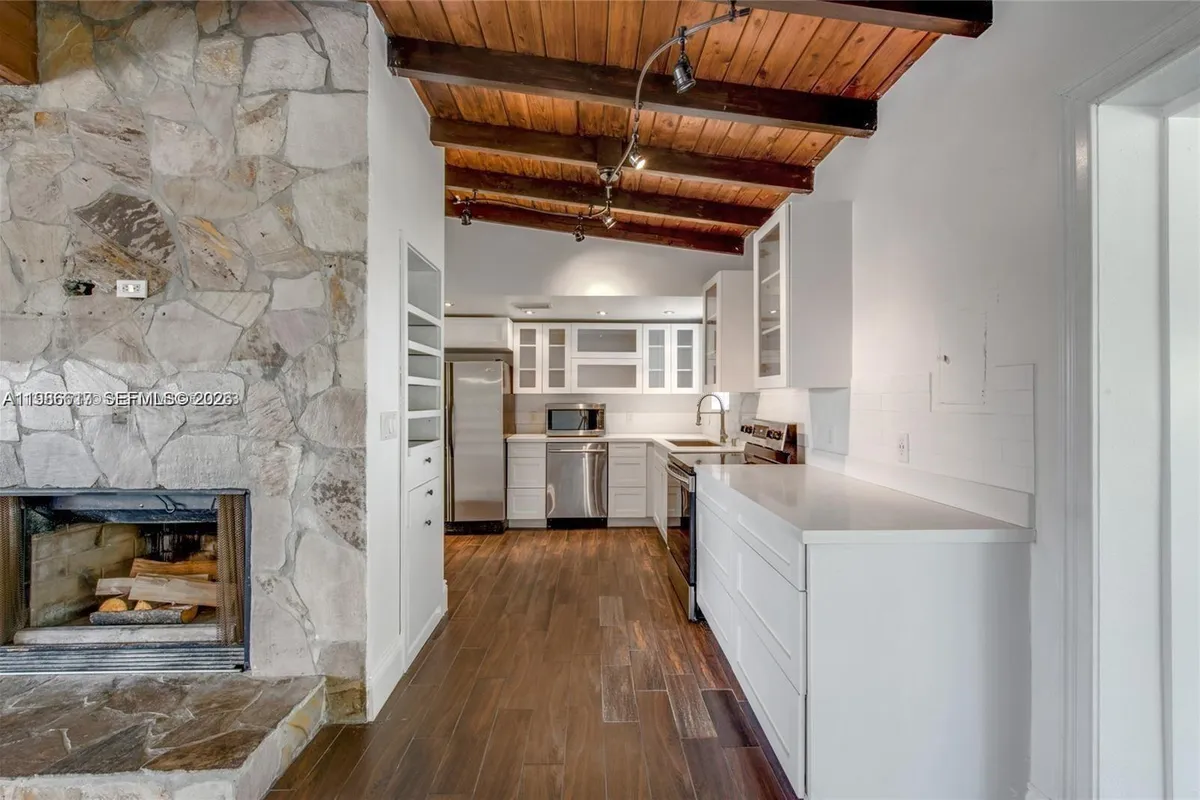 9005 SW 56th St # 0, Miami FL 33165