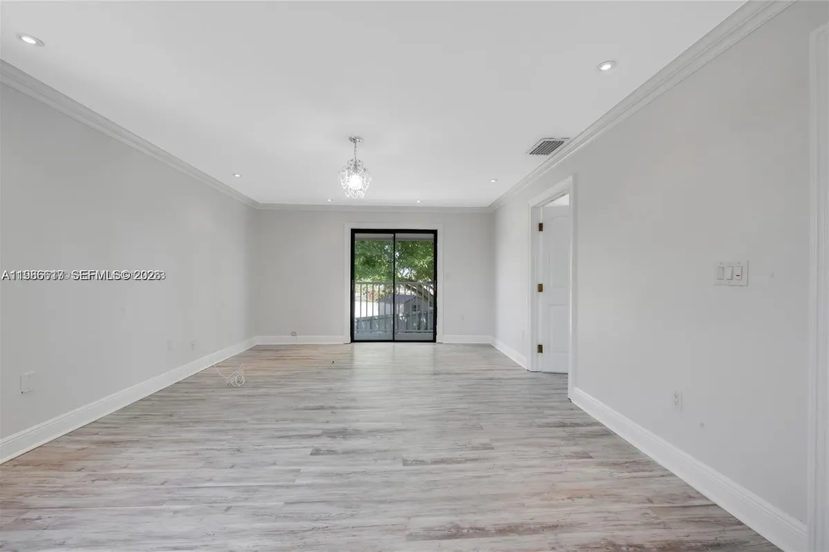 9005 SW 56th St # 0, Miami FL 33165