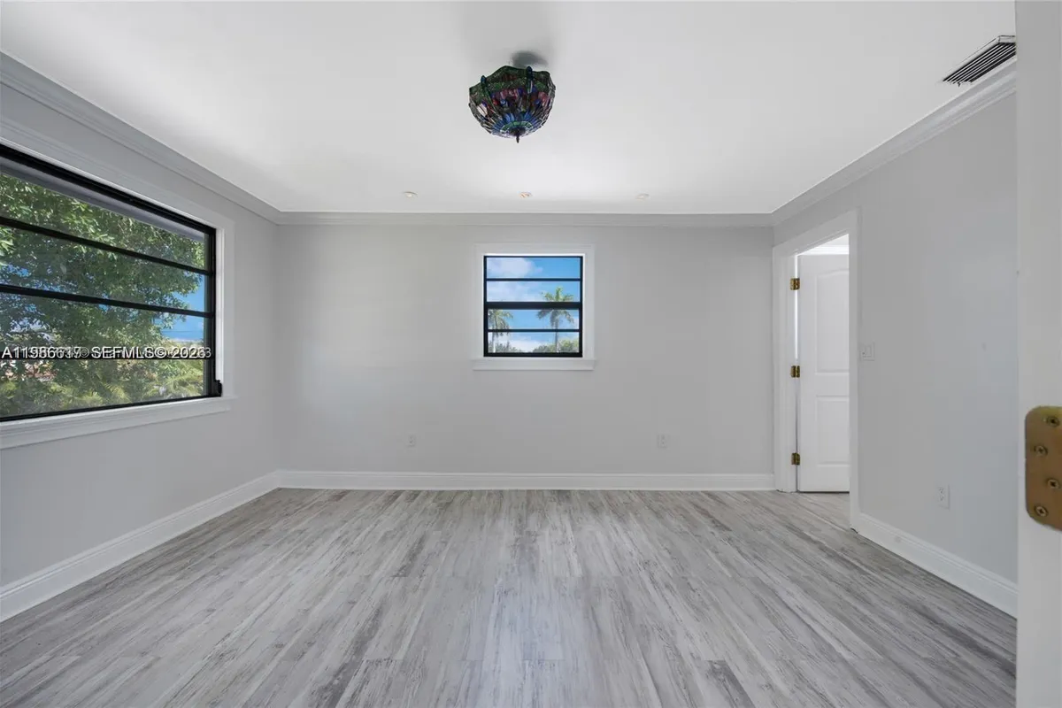 9005 SW 56th St # 0, Miami FL 33165