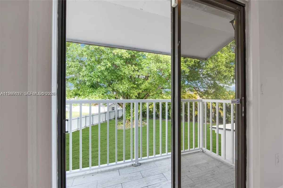 9005 SW 56th St # 0, Miami FL 33165