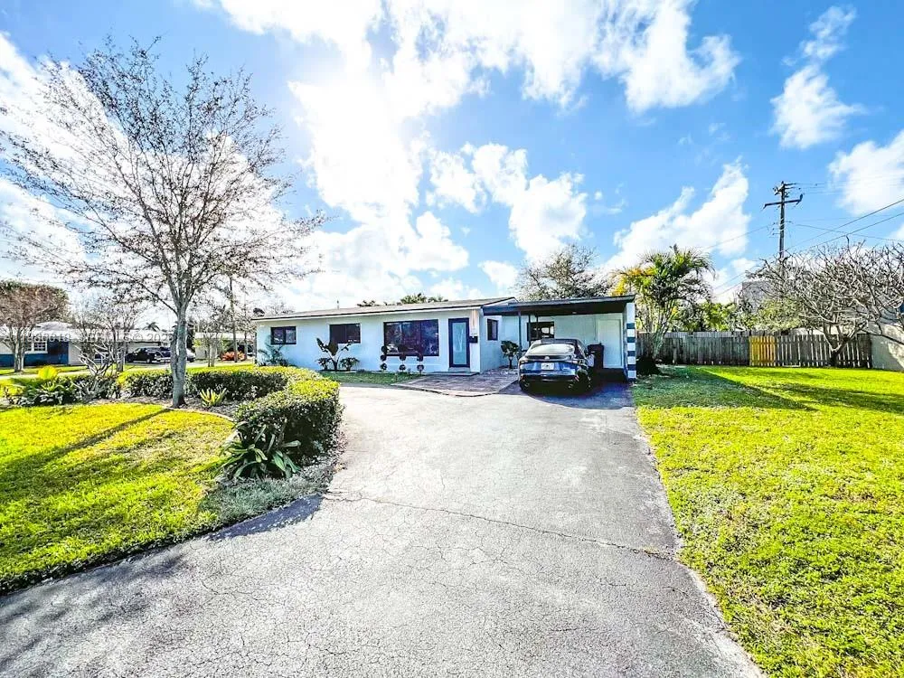 3049 NW 6th Ave, Wilton Manors FL 33311