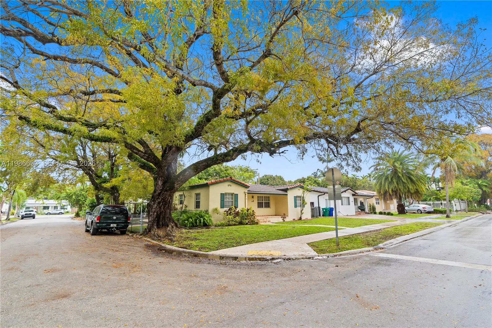 1941 SW 18th St, Miami FL 33145