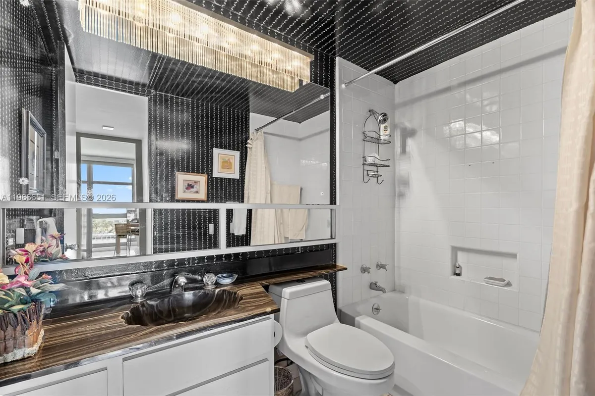 5055 Collins Ave # 5M, Miami Beach FL 33140