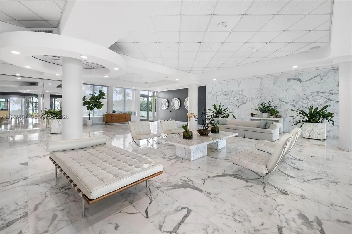 5055 Collins Ave # 5M, Miami Beach FL 33140