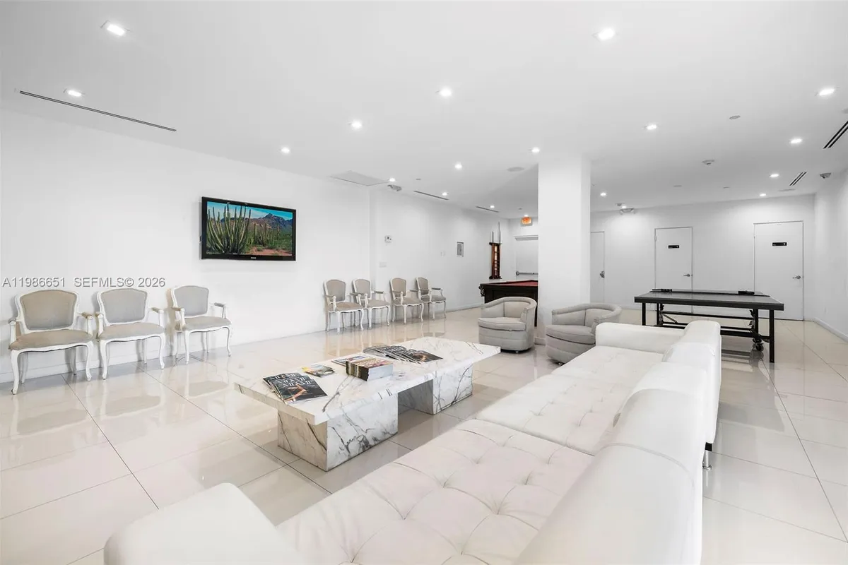 5055 Collins Ave # 5M, Miami Beach FL 33140