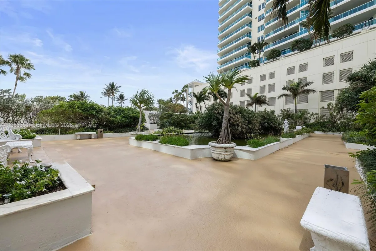 5055 Collins Ave # 5M, Miami Beach FL 33140