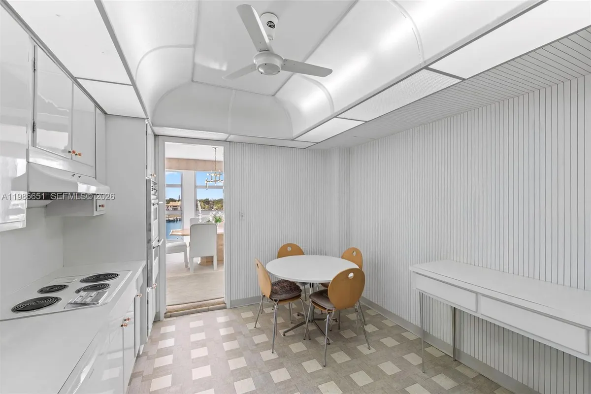 5055 Collins Ave # 5M, Miami Beach FL 33140