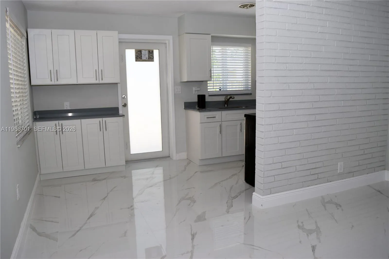 622 NE 6th St # 2, Hallandale Beach FL 33009