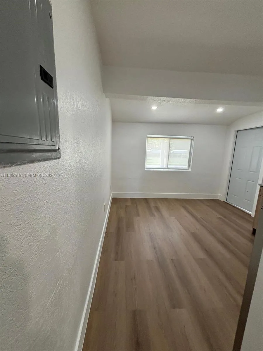 5601 NW 31st Ave # B, Miami FL 33142