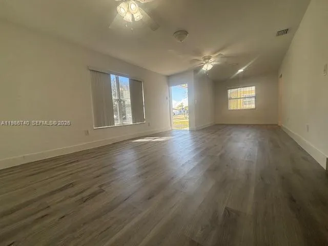 5215 SW 128th Ave, Miami FL 33175