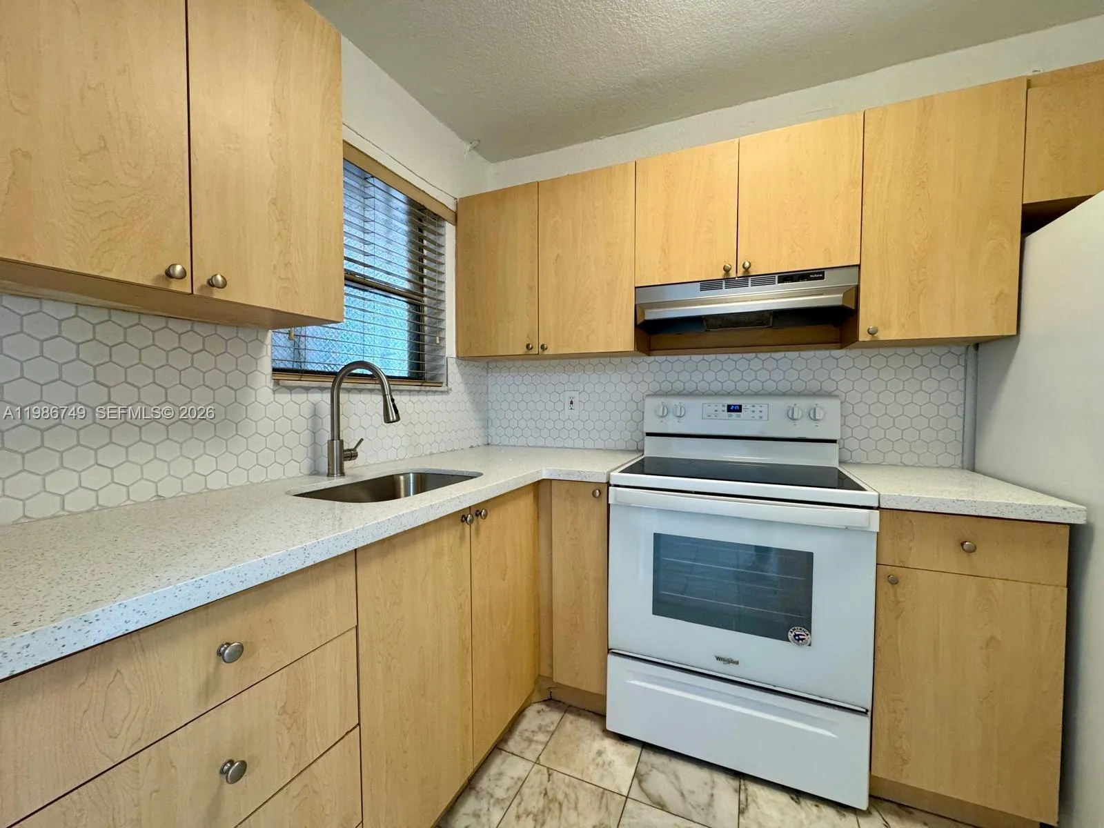 1051 SW 1st St # 212, Miami FL 33130