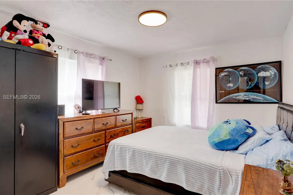 10529 NW 35th Ave, Miami FL 33147