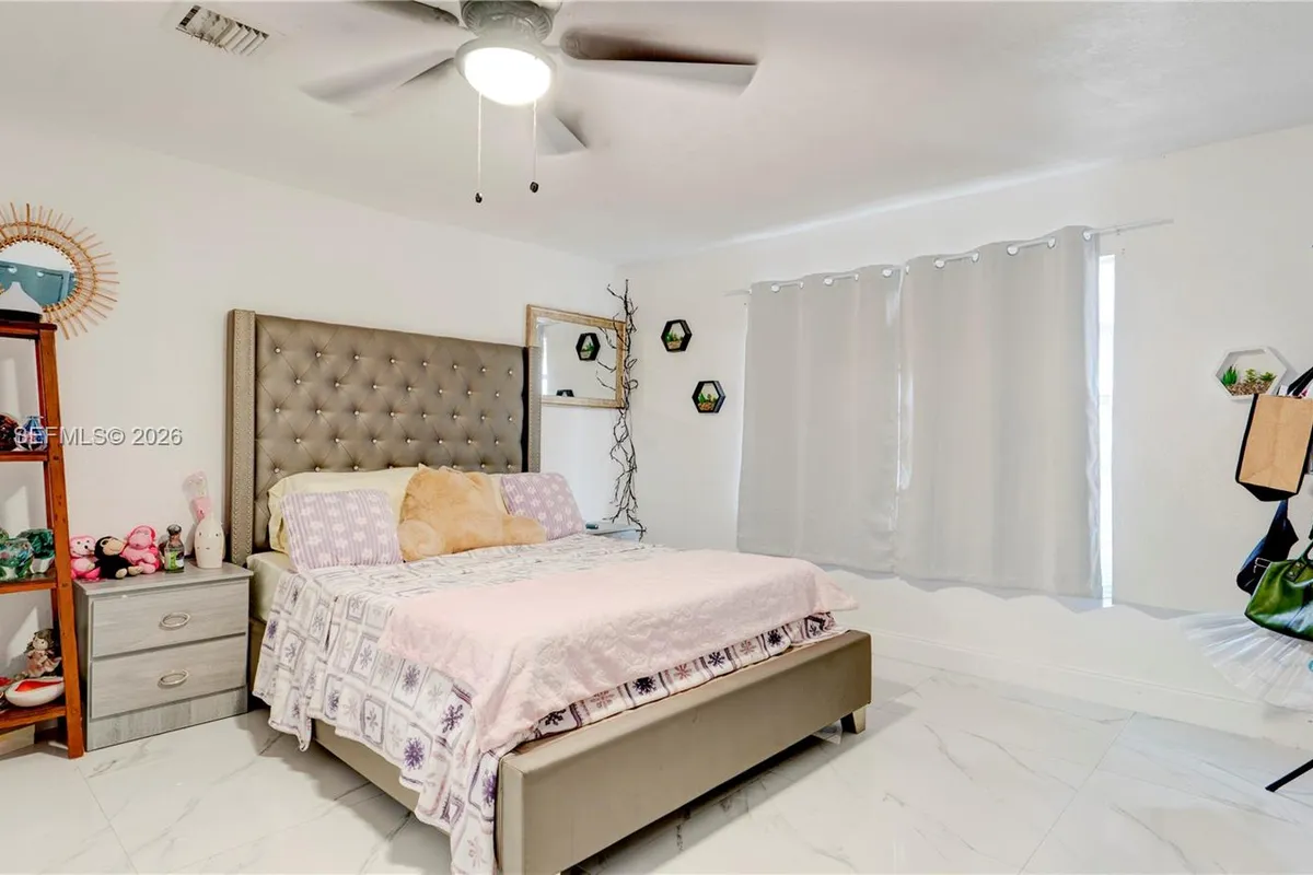 10529 NW 35th Ave, Miami FL 33147