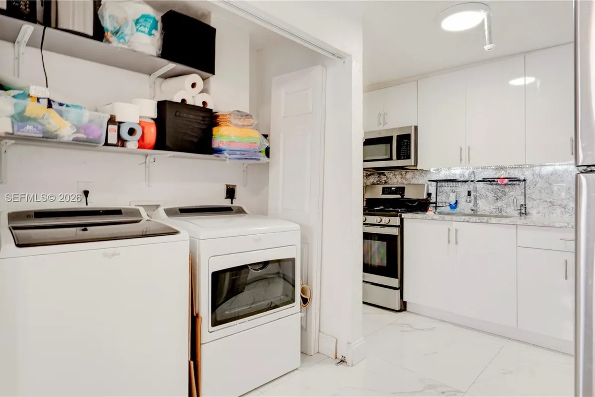 10529 NW 35th Ave, Miami FL 33147