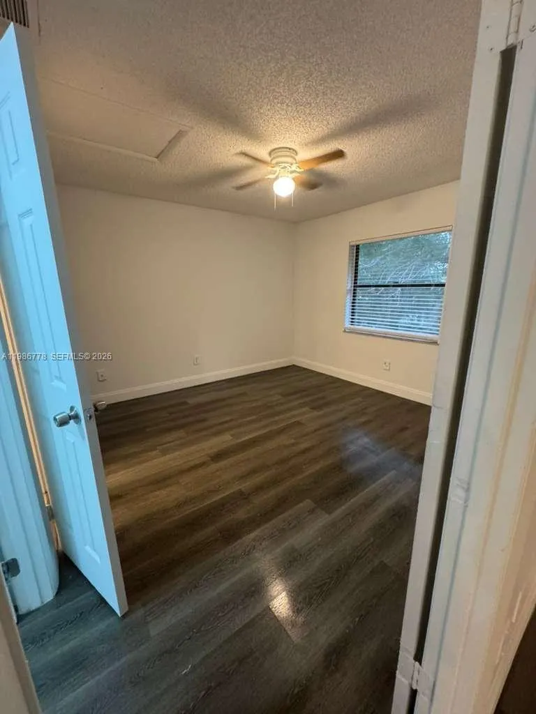 605 Ixoria Ave # 15, Fort Pierce FL 34982