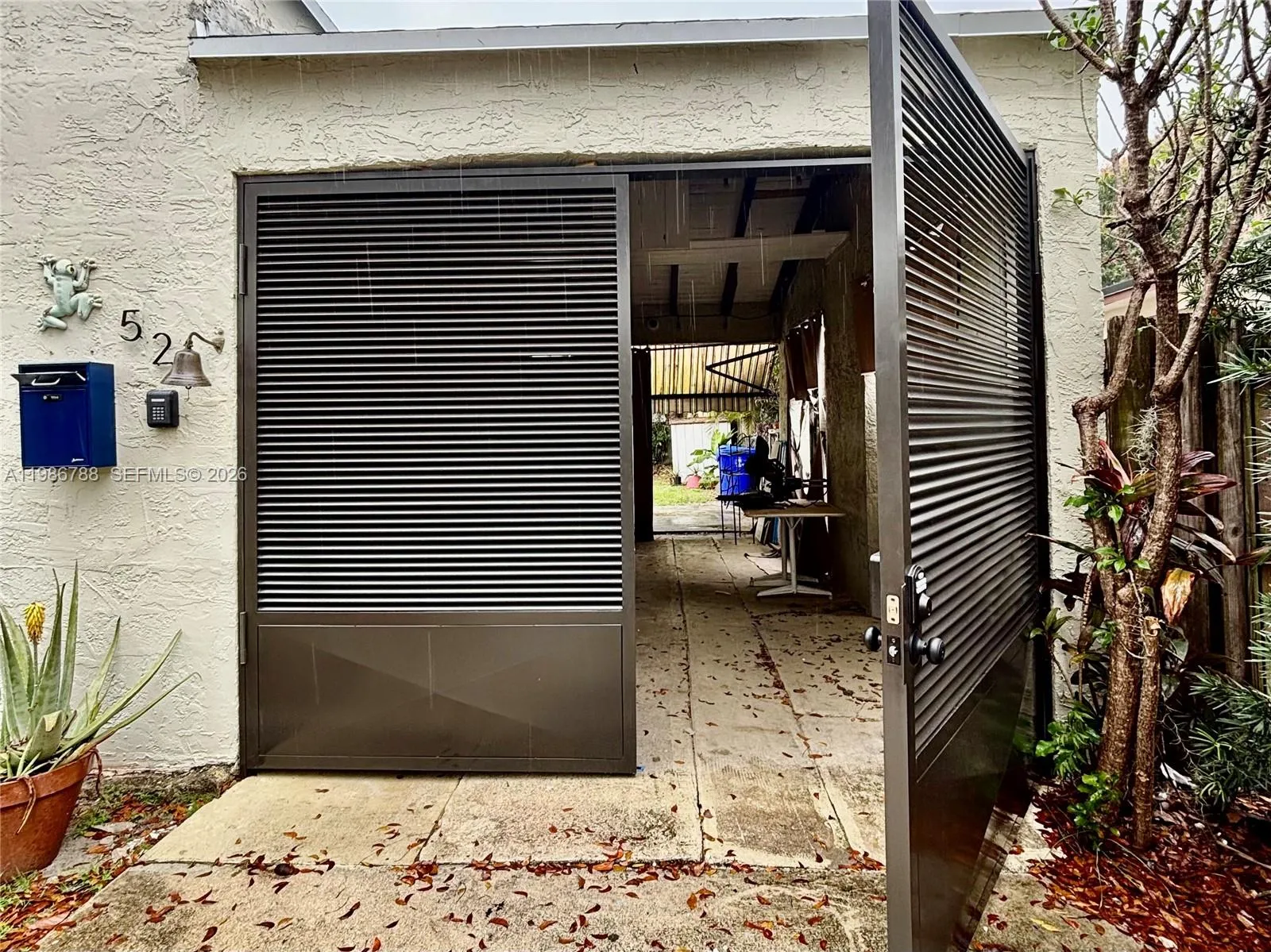 521 NW 48th St, Miami FL 33127