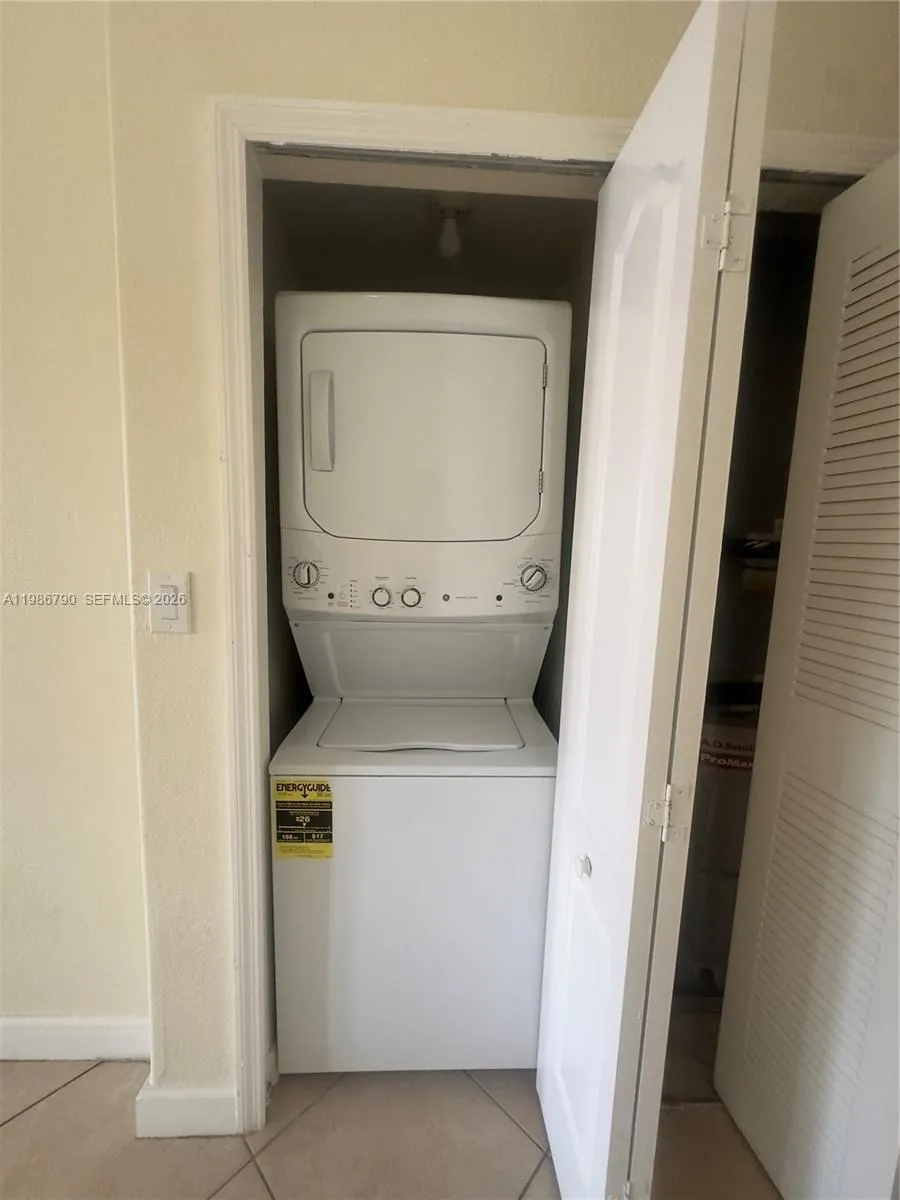 1662 SE 27th Dr # 209, Homestead FL 33035