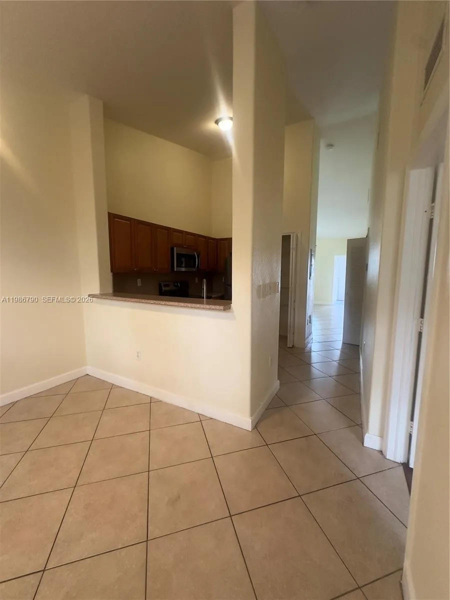 1662 SE 27th Dr # 209, Homestead FL 33035