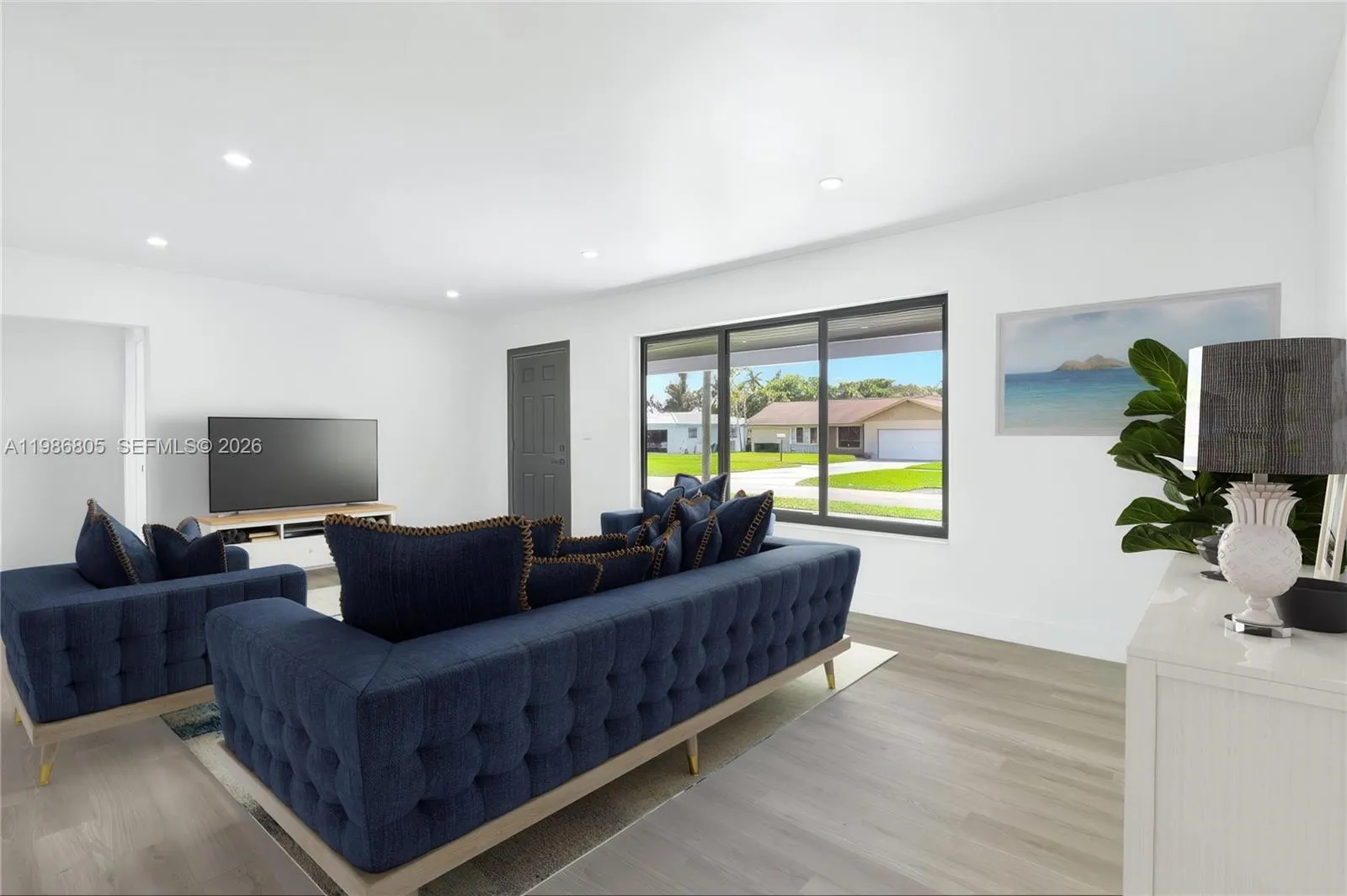 1061 NW 87th St, Miami FL 33150