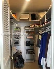 427 Golden Isles Dr # 10D, Hallandale Beach FL 33009