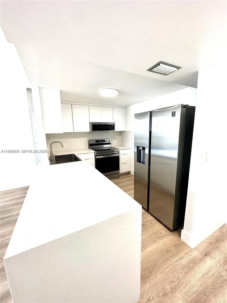 2150 Sans Souci Blvd # A909, North Miami FL 33181