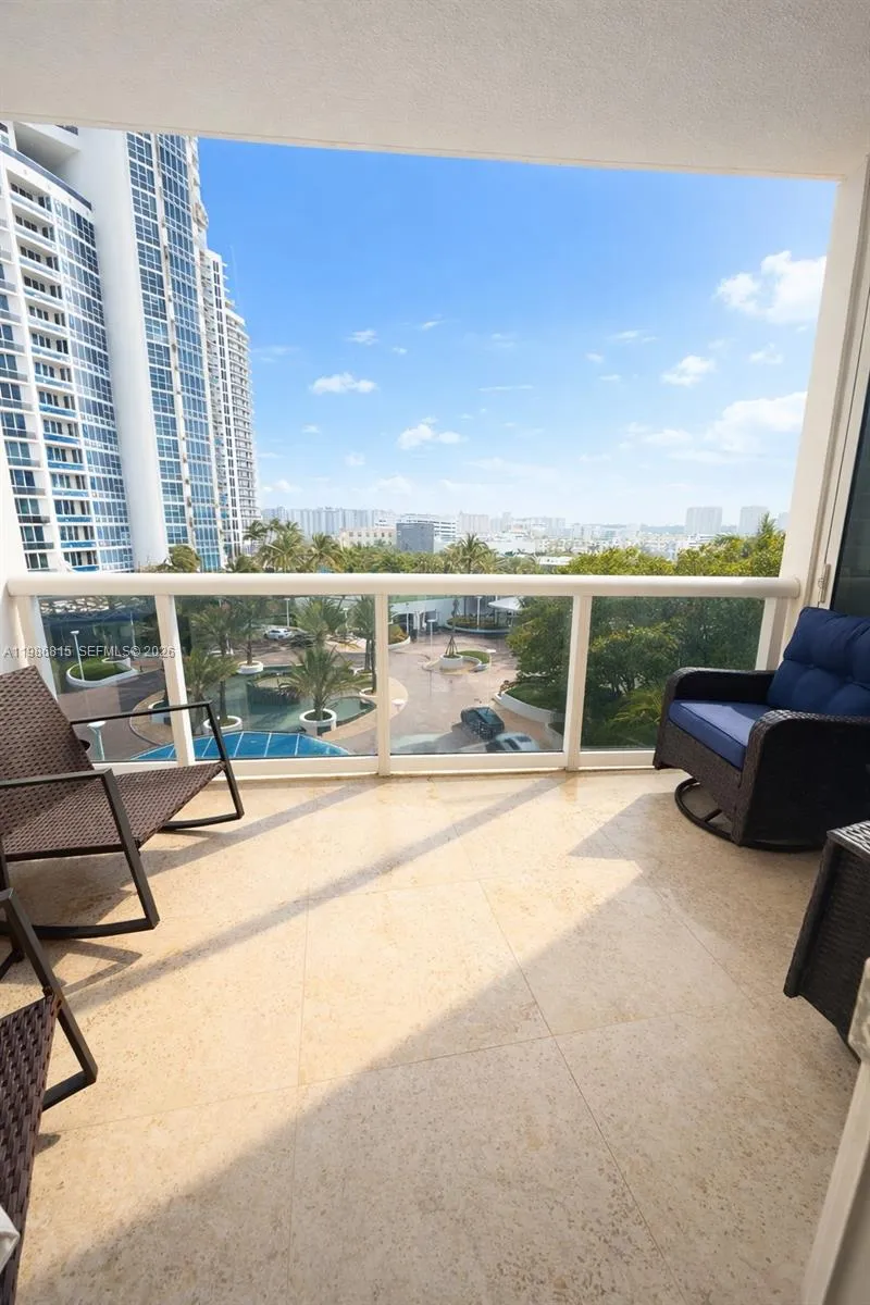 18201 Collins Ave # 705, Sunny Isles Beach FL 33160
