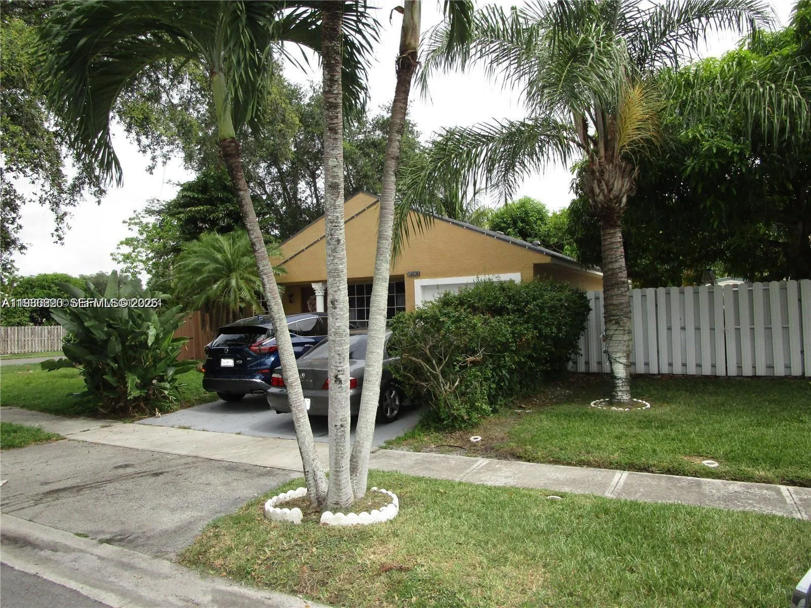 1490 SW 85th Ter, Pembroke Pines FL 33025