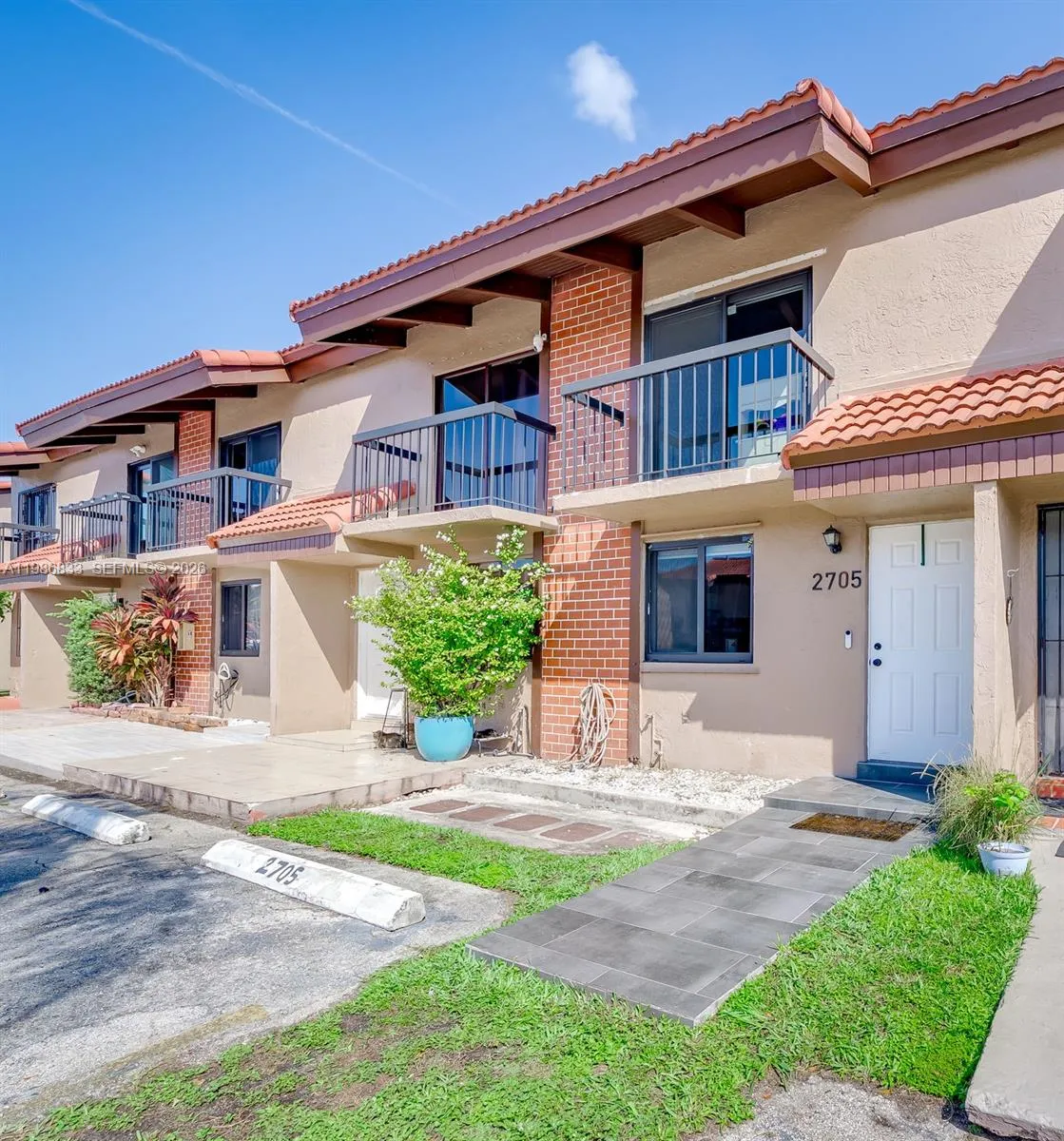 1809 SW 107th Ave # 2705, Miami FL 33165