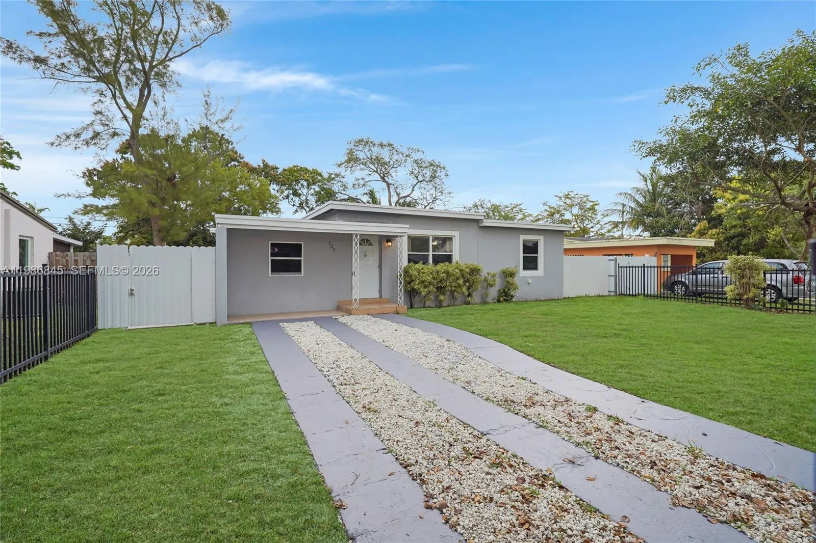 125 NW 121st St, North Miami FL 33168