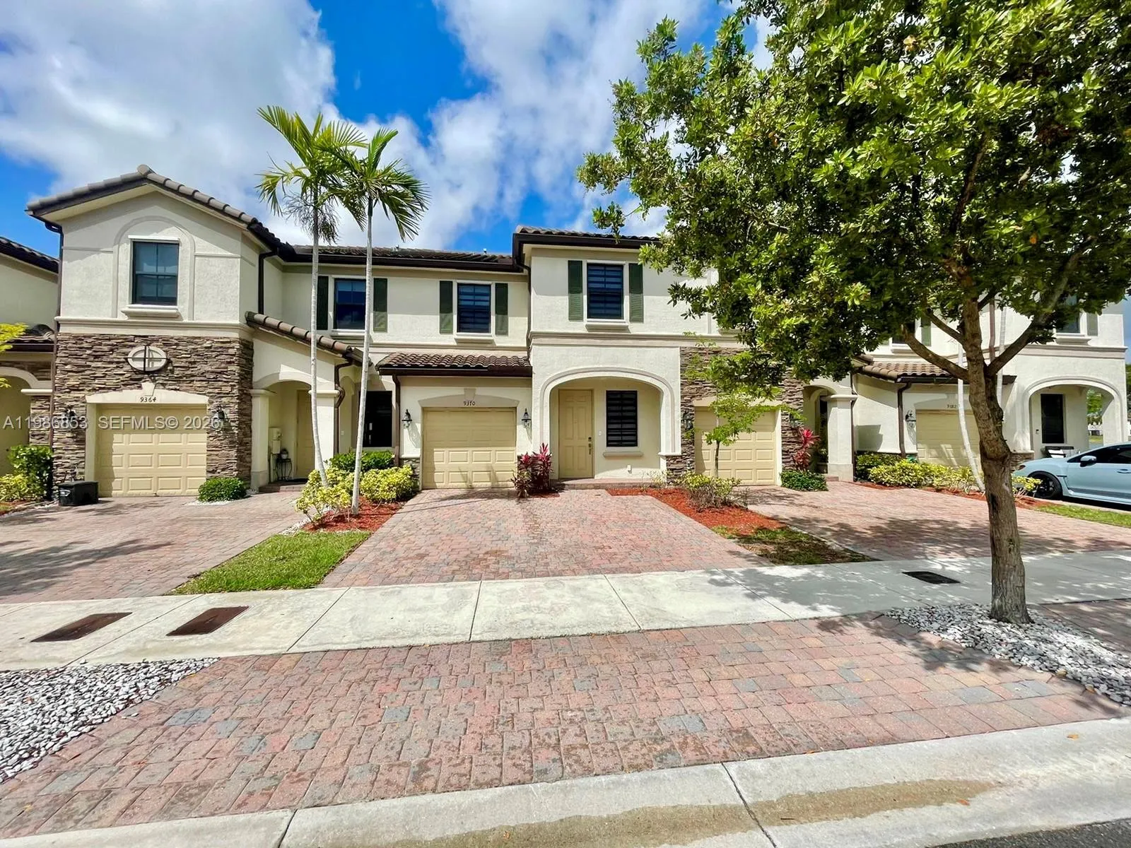 9370 W 34th Ct, Hialeah FL 33018