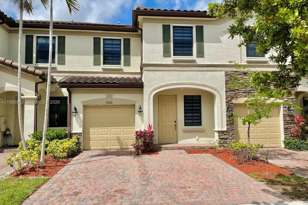 9370 W 34th Ct, Hialeah FL 33018