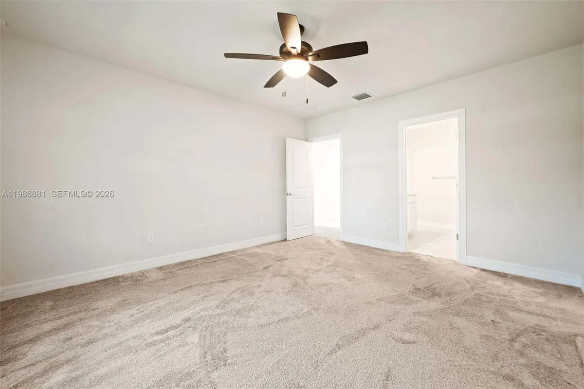 3125 Buttonwood Ct, Lauderdale Lakes FL 33311