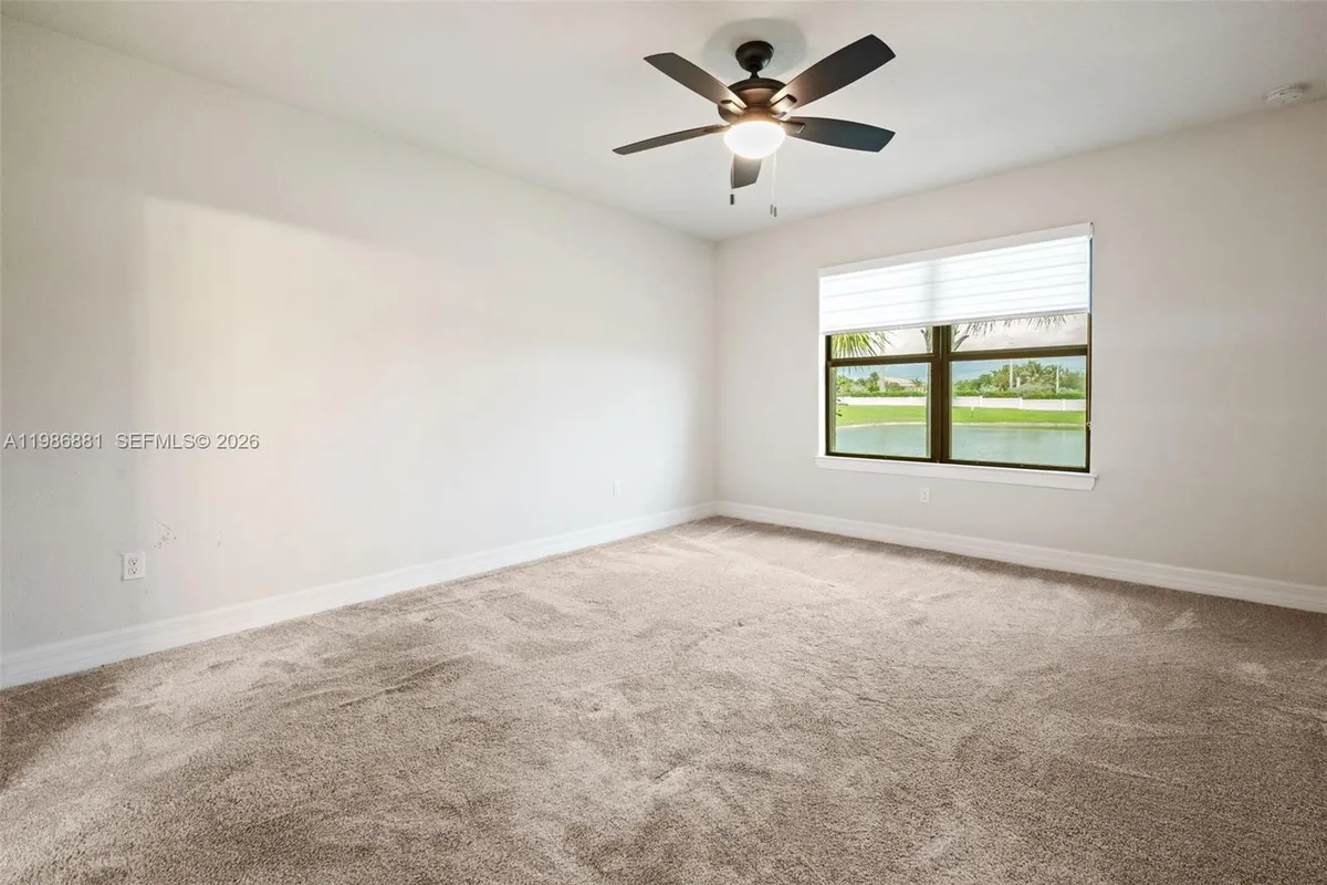 3125 Buttonwood Ct, Lauderdale Lakes FL 33311