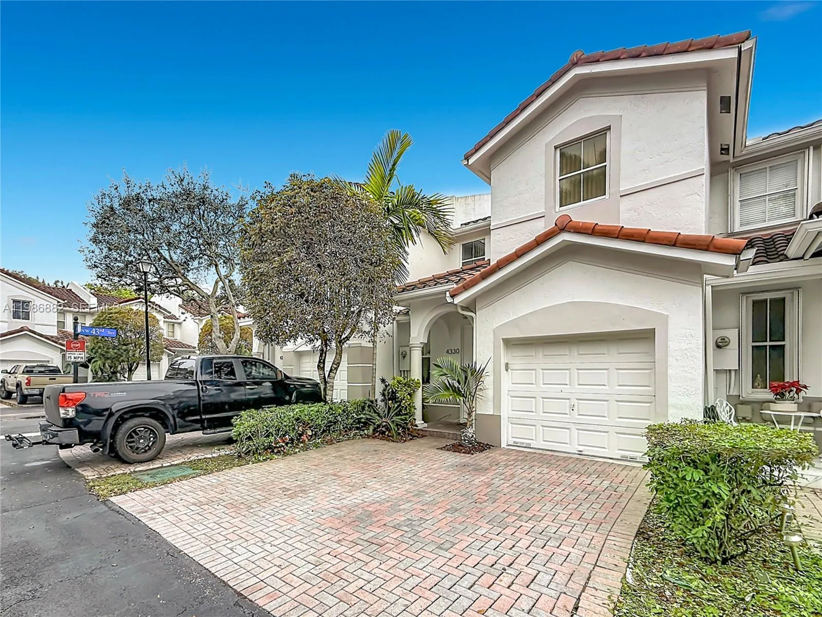 4330 NW 114th Pl, Doral FL 33178