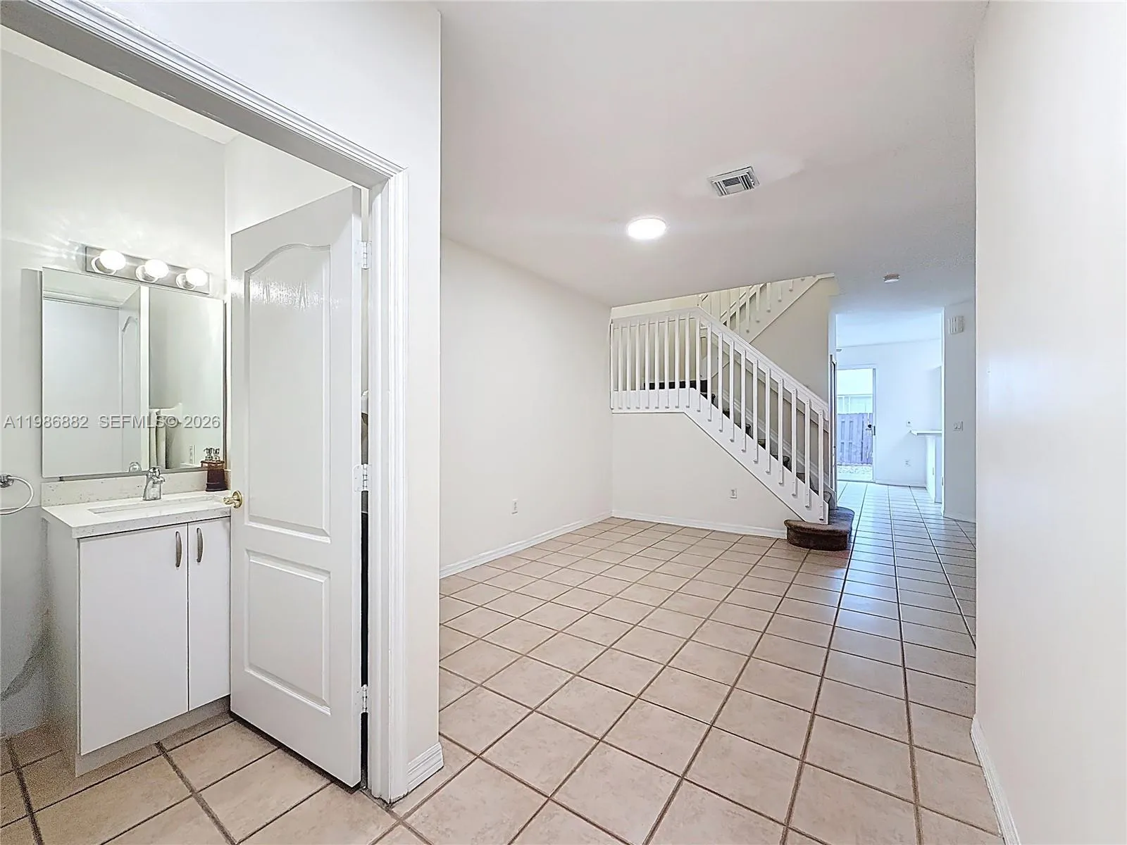 4330 NW 114th Pl, Doral FL 33178