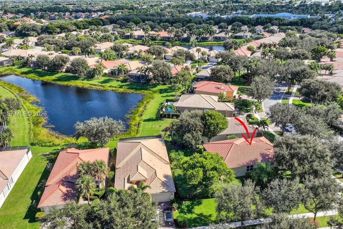 6833 Watertown Dr, Boynton Beach FL 33437