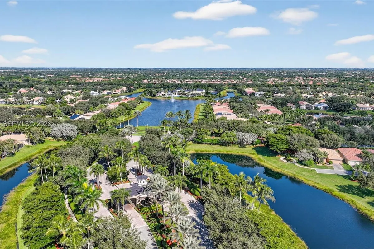 6833 Watertown Dr, Boynton Beach FL 33437