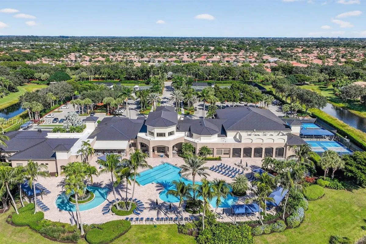 6833 Watertown Dr, Boynton Beach FL 33437