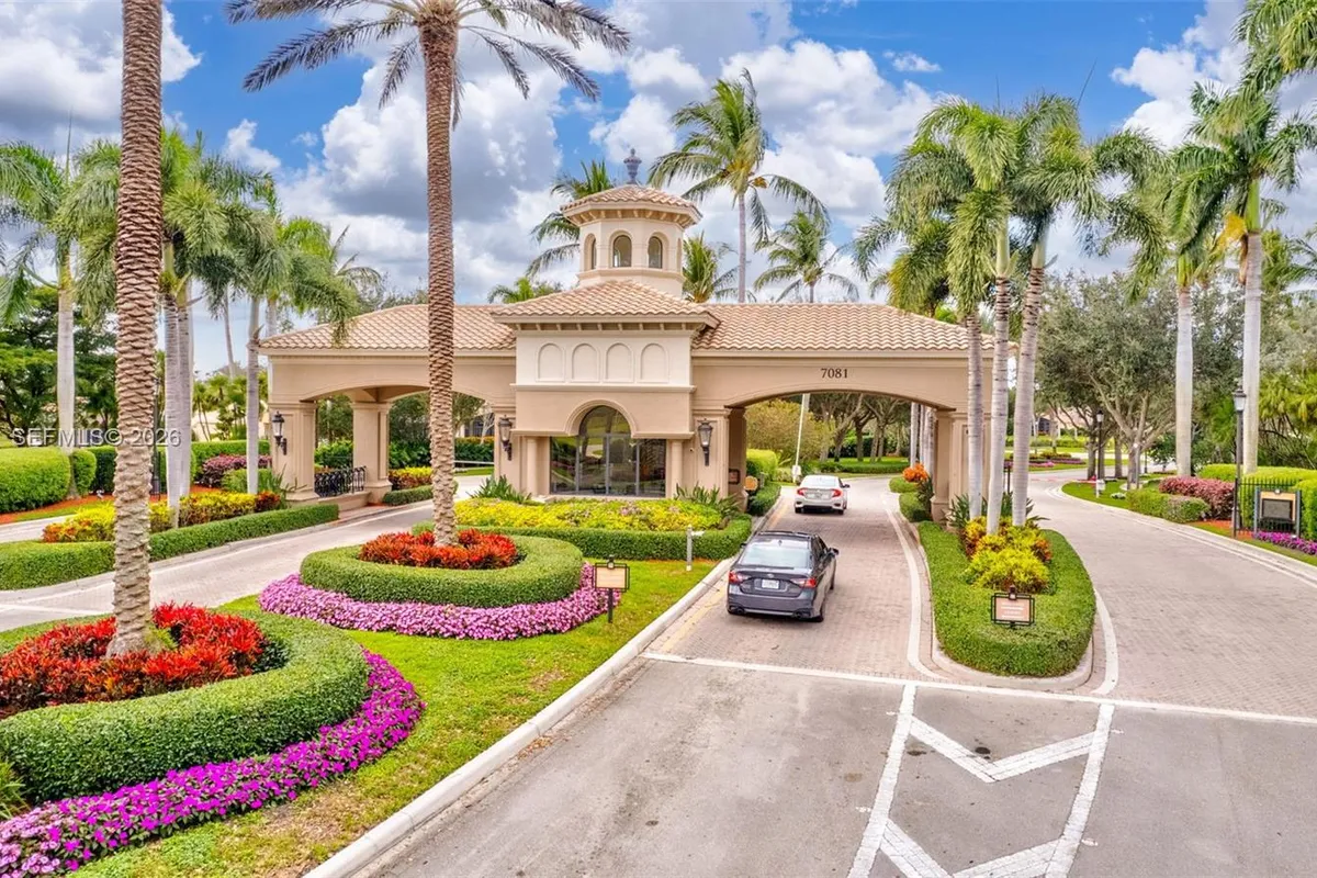 6833 Watertown Dr, Boynton Beach FL 33437