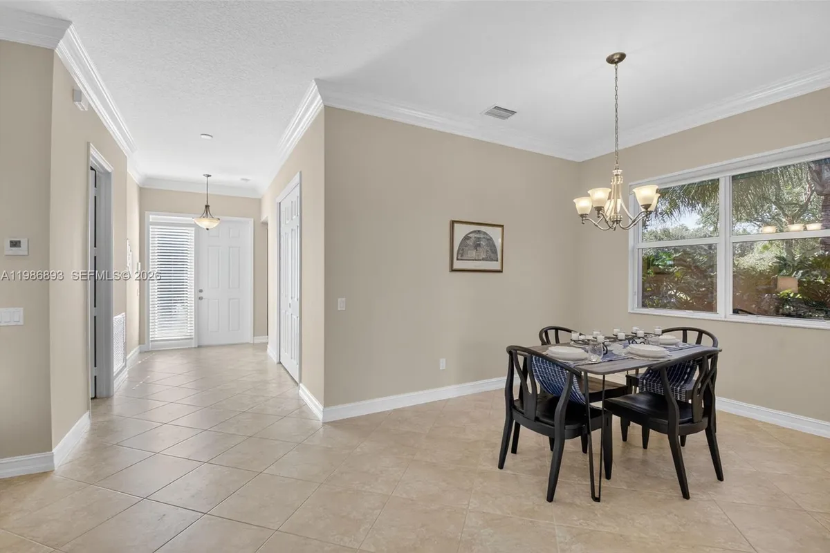 6833 Watertown Dr, Boynton Beach FL 33437