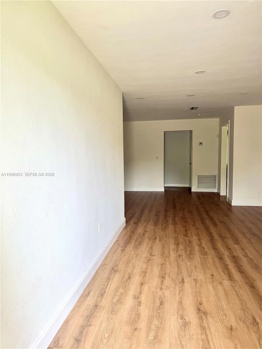 11201 NE 3rd Ave, Miami FL 33161