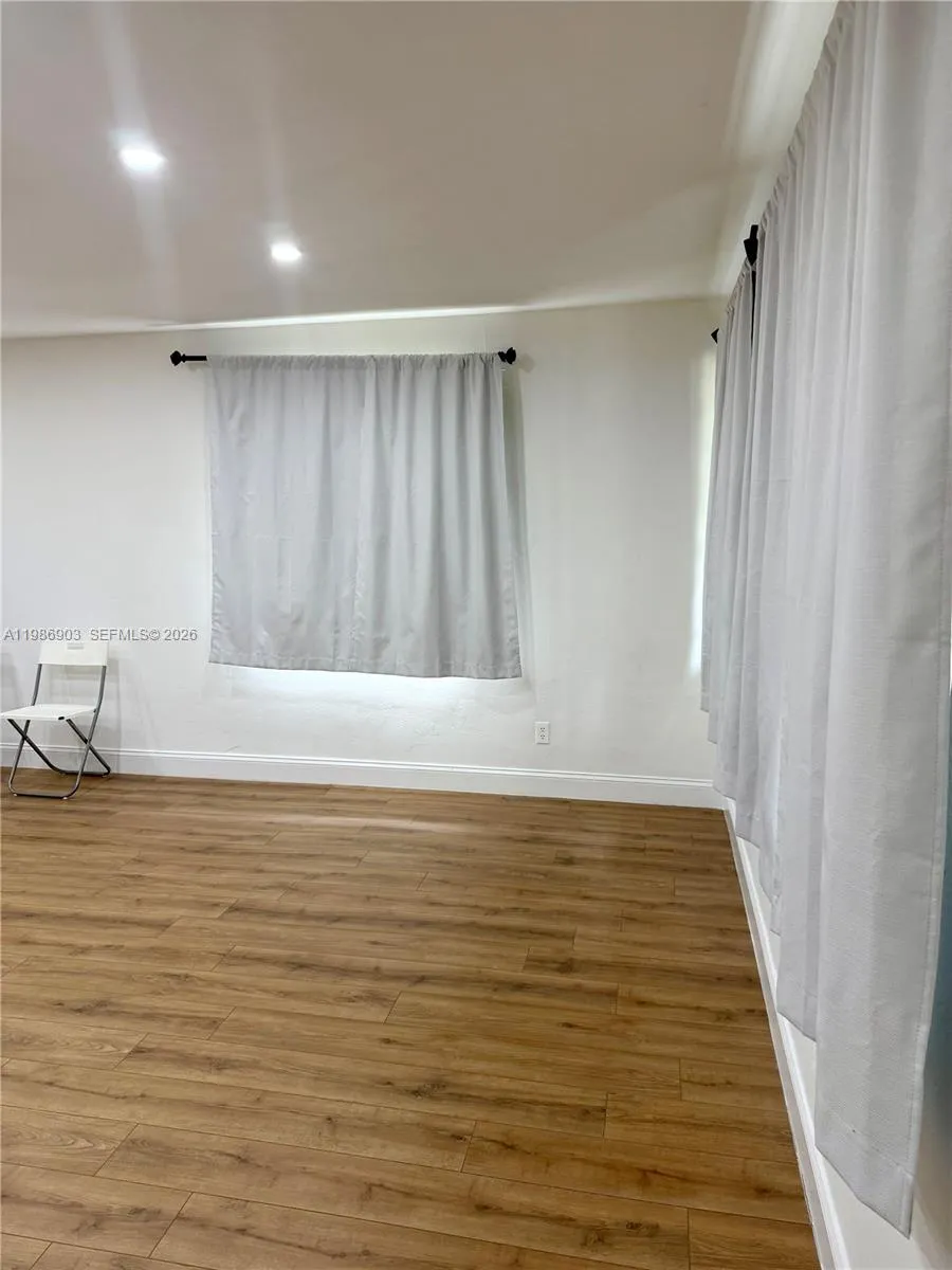 11201 NE 3rd Ave, Miami FL 33161