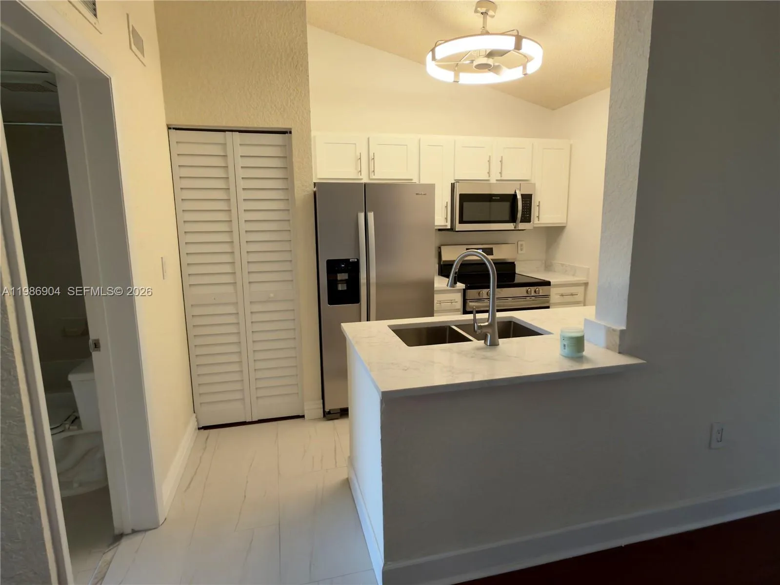 2851 N Oakland Forest Dr # 305, Oakland Park FL 33309