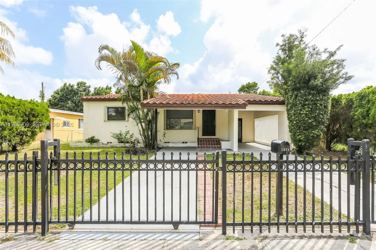 1078 NE 157th St, North Miami Beach FL 33162