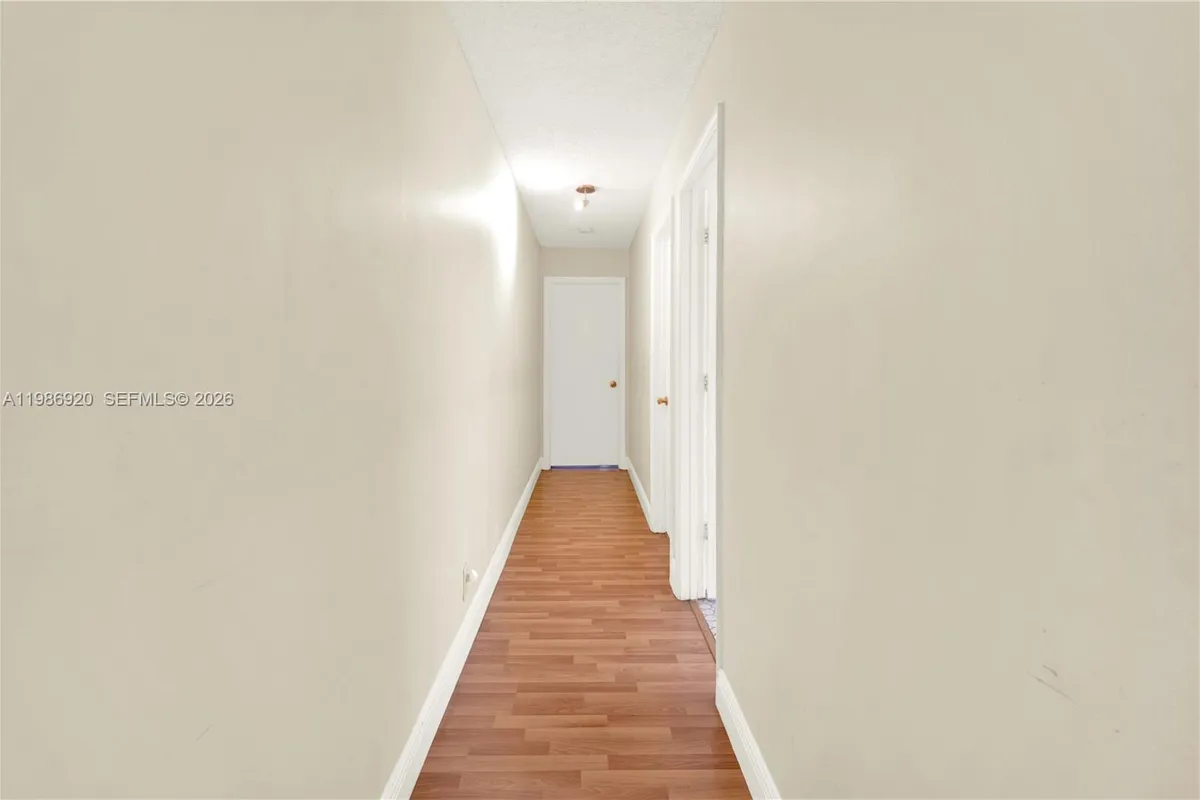 2050 Madeira Dr, Weston FL 33327