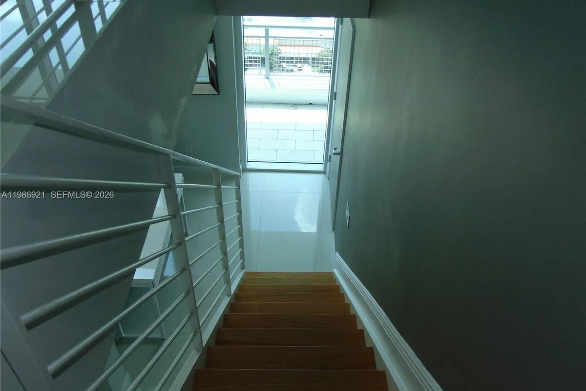 60 SW 13th St # 2619, Miami FL 33130