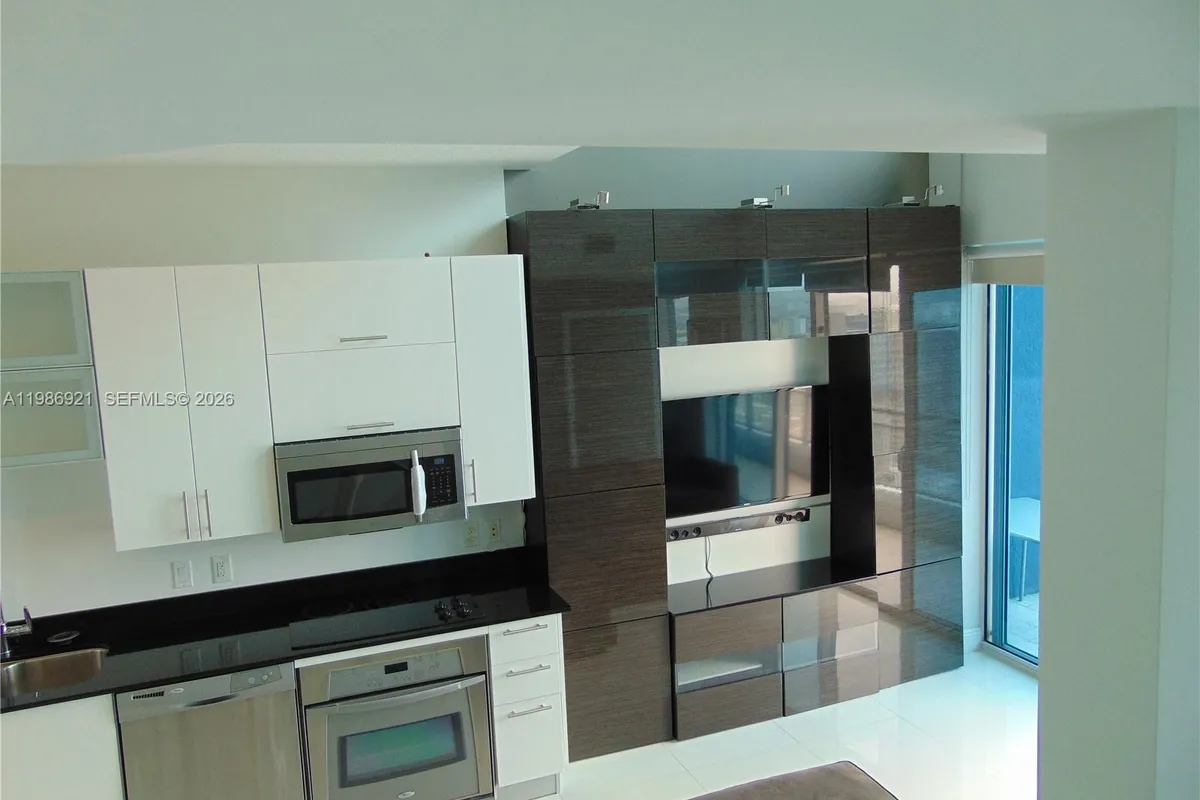 60 SW 13th St # 2619, Miami FL 33130