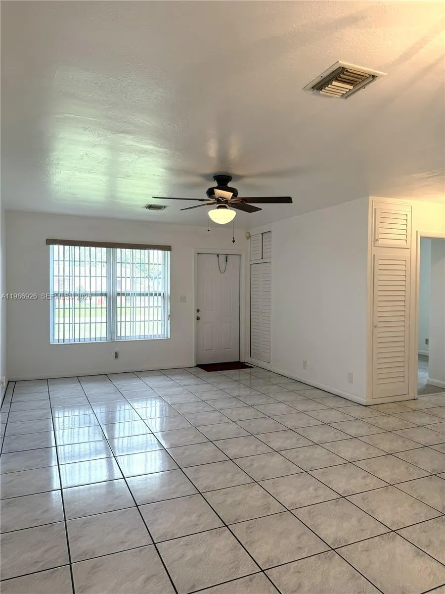 4910 NW 15th Ct, Lauderhill FL 33313